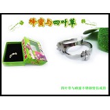 Four Leaf Clover lovers rings