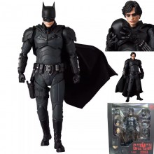 MAFEX The Batman Robert Pattinson action figure