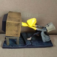 Little Nightmares NOME SIX game figure(can lightable)