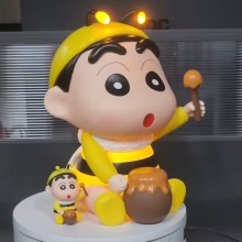1:1 Crayon Shin-Chan cos bee anime large figure 35cm(can lightable)