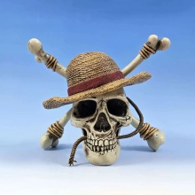17cm One Piece Luffy LOGO Straw Hat Skull Head figure
